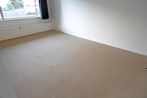 Photo of property in 2/6 Keldale Place, Forrest Hill, Auckland, 0620