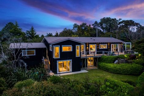 Photo of property in 373 Paremoremo Road, Paremoremo, Auckland, 0632