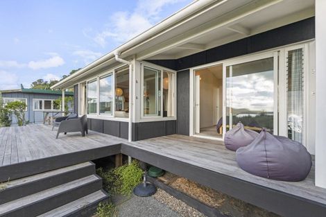 Photo of property in 131 Riria Kereopa Memorial Drive, Raglan, 3297