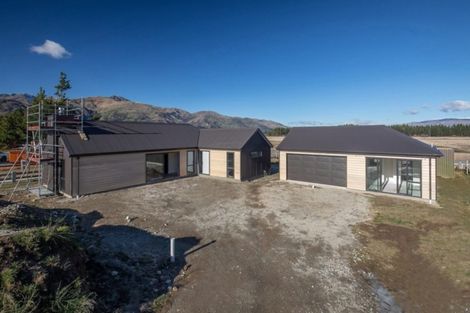 Photo of property in 27 Dingle Street, Lake Hawea, Wanaka, 9382