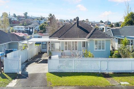 Photo of property in 7 Battersby Avenue, Mount Roskill, Auckland, 1041