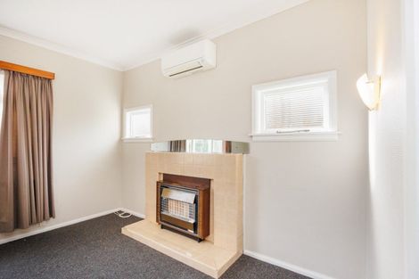 Photo of property in 26 Puriri Terrace, Roslyn, Palmerston North, 4414