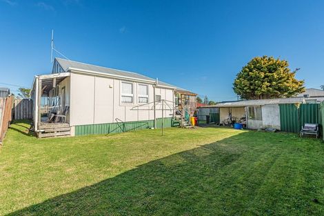 Photo of property in 19 Ruapehu Street, Castlecliff, Wanganui, 4501