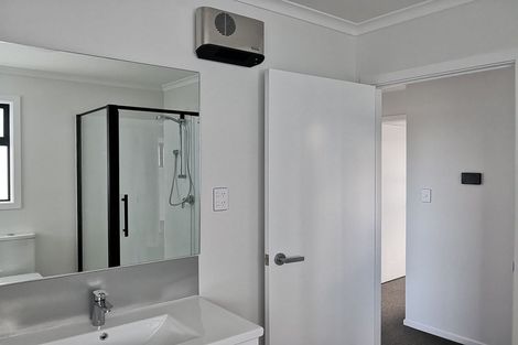 Photo of property in 1b Porutu Street, Fairfield, Lower Hutt, 5011