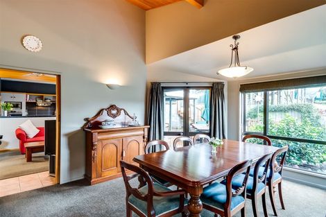 Photo of property in 19a Selwyn Road, Hospital Hill, Napier, 4110