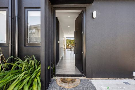 Photo of property in 19/6 Bushland Grove, Paparangi, Wellington, 6037