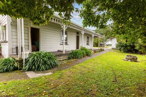 Photo of property in 6 Carlson Street, Dannevirke, 4930
