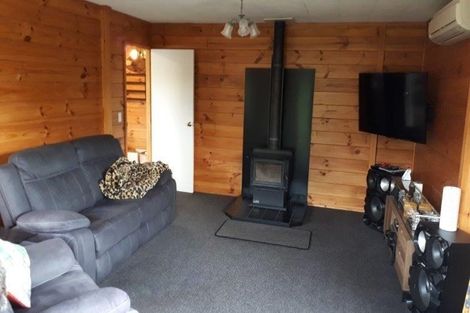 Photo of property in 21 Bunting Place, Woodend, 7610