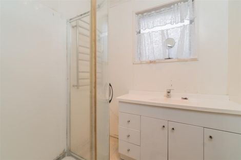 Photo of property in 18 Osman Street, Glen Eden, Auckland, 0602