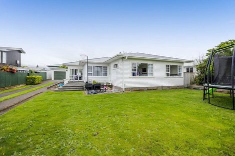 Photo of property in 12 Mccarthy Street, Hawera, 4610