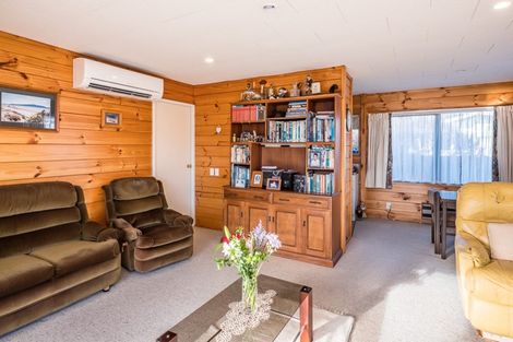 Photo of property in 37 Parata Street, Waikanae, 5036