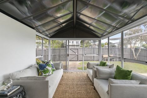 Photo of property in 2/11 Felton Mathew Avenue, St Johns, Auckland, 1072