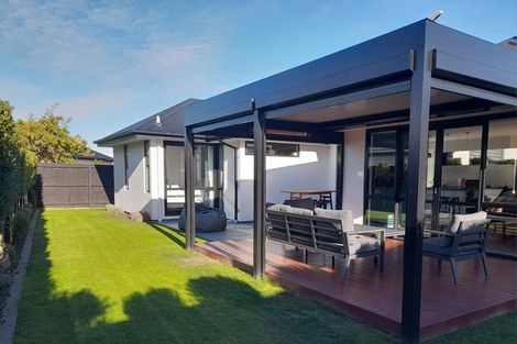 Photo of property in 16 Te Whenu Crescent, Marshland, Christchurch, 8083