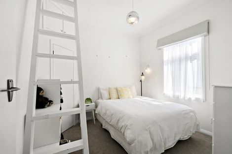 Photo of property in 7 Cruickshank Street, Kilbirnie, Wellington, 6022