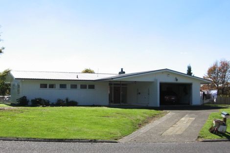 Photo of property in 28 Benalder Crescent, Tokoroa, 3420