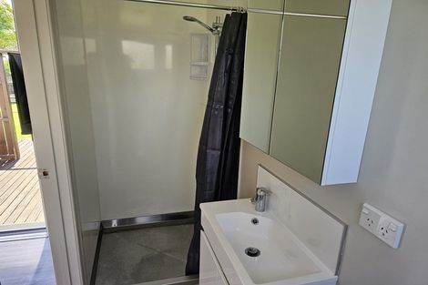 Photo of property in 17b Arkles, Arkles Bay, Whangaparaoa, 0932