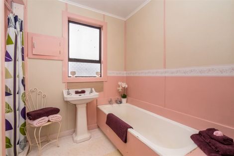 Photo of property in 13 Monowai Road, Ravensbourne, Dunedin, 9022