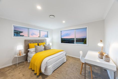 Photo of property in 17 Headland Drive, Long Bay, Auckland, 0630