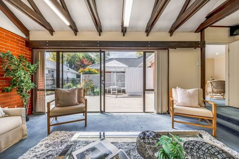 Photo of property in 213 Memorial Avenue, Burnside, Christchurch, 8053