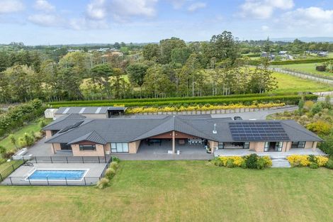 Photo of property in 165b Oraha Road, Kumeu, 0892