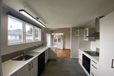 Photo of property in 43 Tennyson Crescent, Stoke, Nelson, 7011