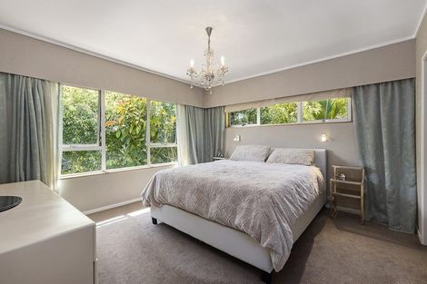 Photo of property in 10 Ponui Place, Mairangi Bay, Auckland, 0630