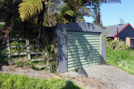 Photo of property in 6 Freyberg Terrace, Greymouth, 7805