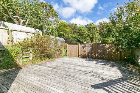 Photo of property in 72-76 Tasman Street, Mount Cook, Wellington, 6021