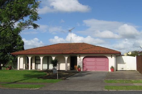 Photo of property in 8 Olena Avenue, Sunnyhills, Auckland, 2010