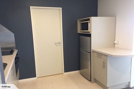 Photo of property in Terrace Heights Apartments, 2/163p The Terrace, Wellington Central, Wellington, 6011