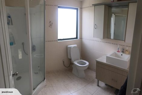 Photo of property in 2/49 College Road, Northcote, Auckland, 0627