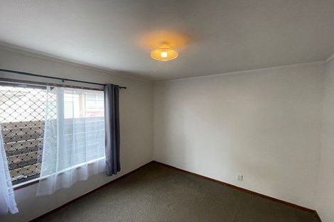 Photo of property in 3/8 Shakespeare Road, Milford, Auckland, 0620