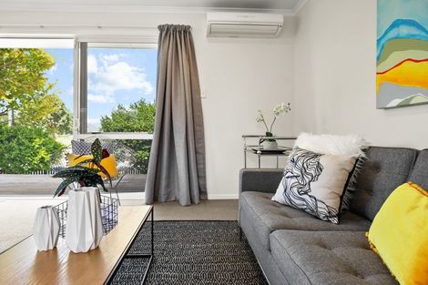 Photo of property in 68 English Street, St Andrews, Hamilton, 3200