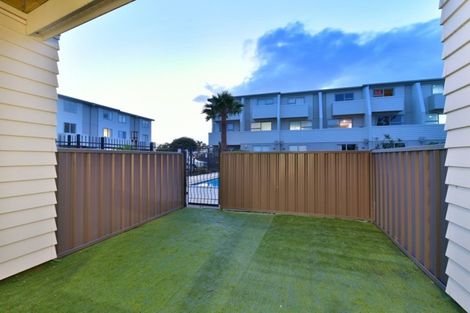Photo of property in 17/3 Riverside Road, Orewa, 0931