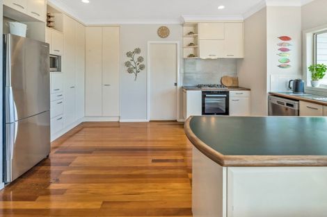 Photo of property in 35 Ridge Road, Howick, Auckland, 2014