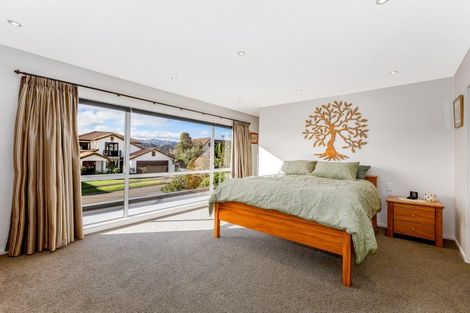 Photo of property in 40 The Masthead, Whitby, Porirua, 5024
