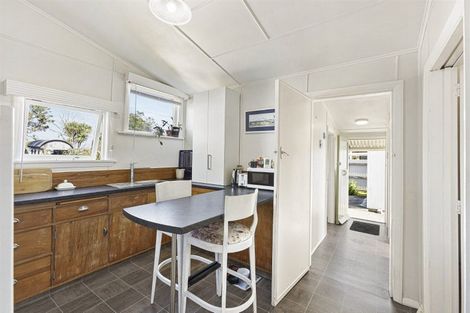Photo of property in 66 Peel Street, Westport, 7825