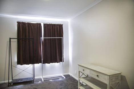 Photo of property in 104a Lake Road, Belmont, Auckland, 0622