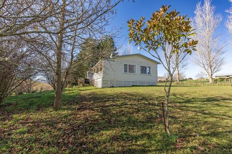 Photo of property in 48 Kenderdine Road, Elsthorpe, Otane, 4277