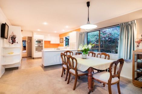 Photo of property in 30 Porterfield Street, Macandrew Bay, Dunedin, 9014