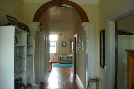 Photo of property in 52 Timaru Road, Waimate, 7924