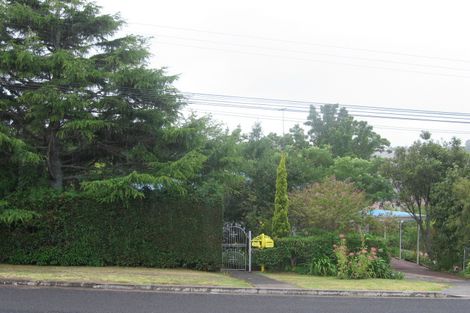 Photo of property in 63 Corunna Road, Milford, Auckland, 0620