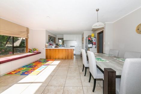 Photo of property in 42 James Cook Street, Havelock North, 4130