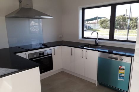 Photo of property in 16 Piripono Crescent, Pukekohe, 2120