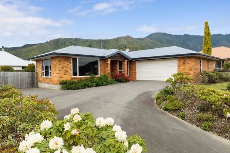 Photo of property in 4 Glentui Place, Waikawa, Picton, 7220