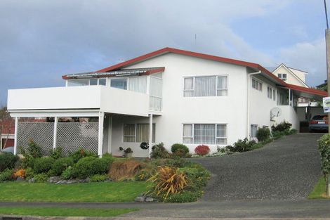 Photo of property in 8 Merehai Place, Snells Beach, 0920