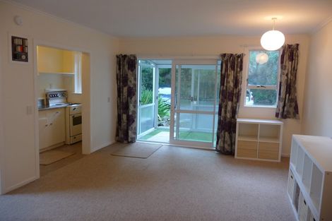 Photo of property in 11 Melrose Road, Island Bay, Wellington, 6023