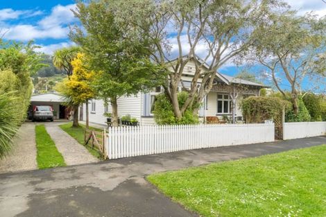 Photo of property in 6 Ainslee Place, North East Valley, Dunedin, 9010