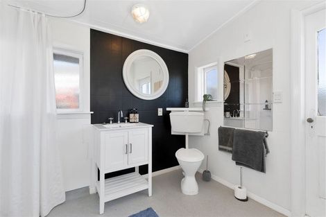 Photo of property in 18 Grierson Avenue, Amberley, 7481