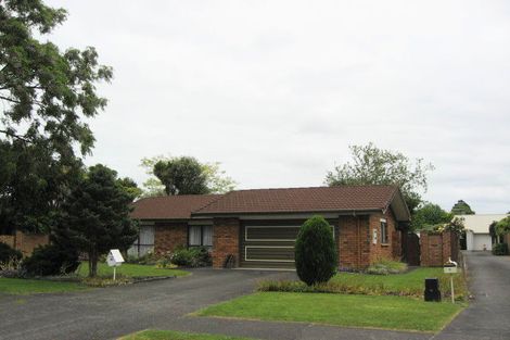 Photo of property in 11 Evanda Crescent, Conifer Grove, Takanini, 2112